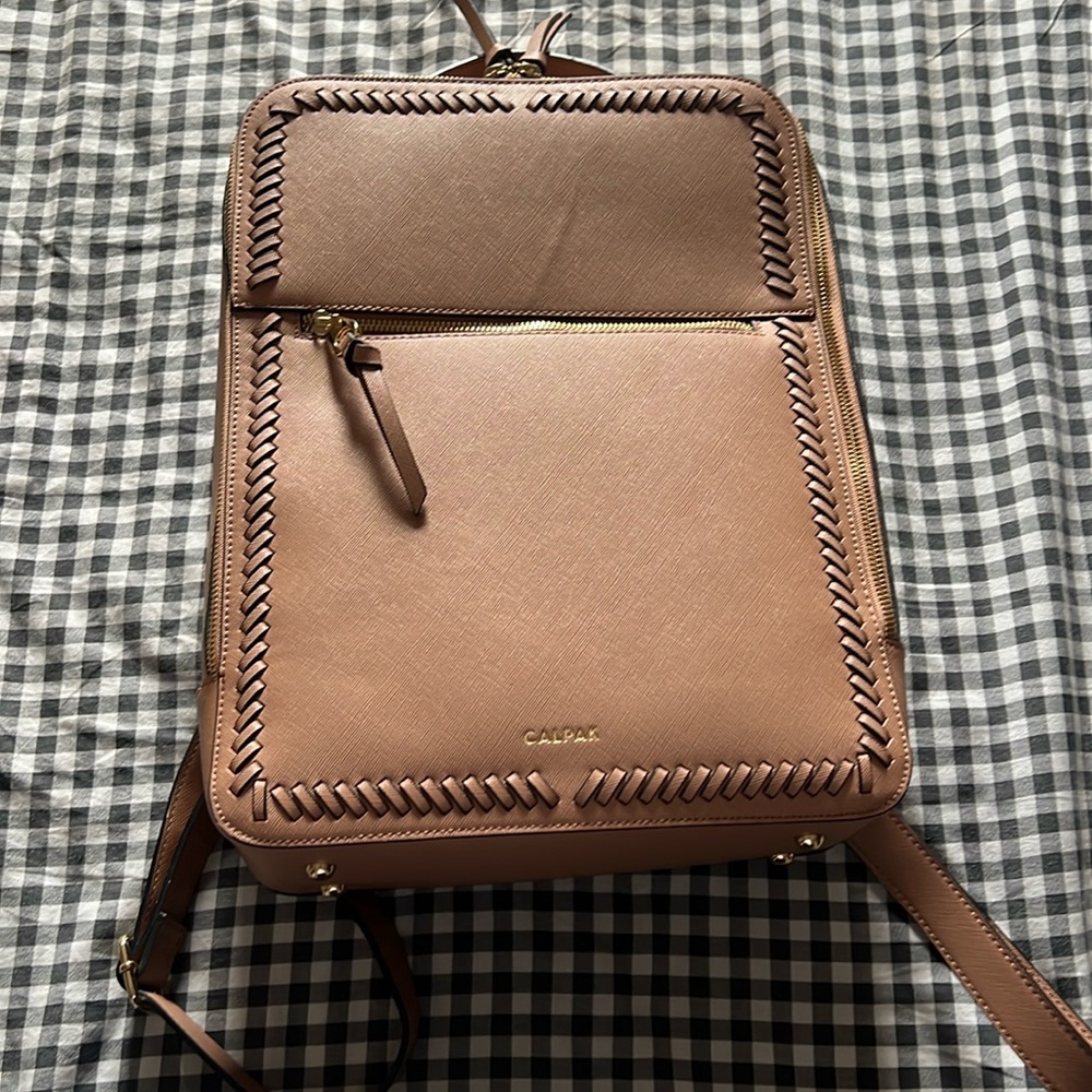 Calpack Kaya 15” Laptop Backpack